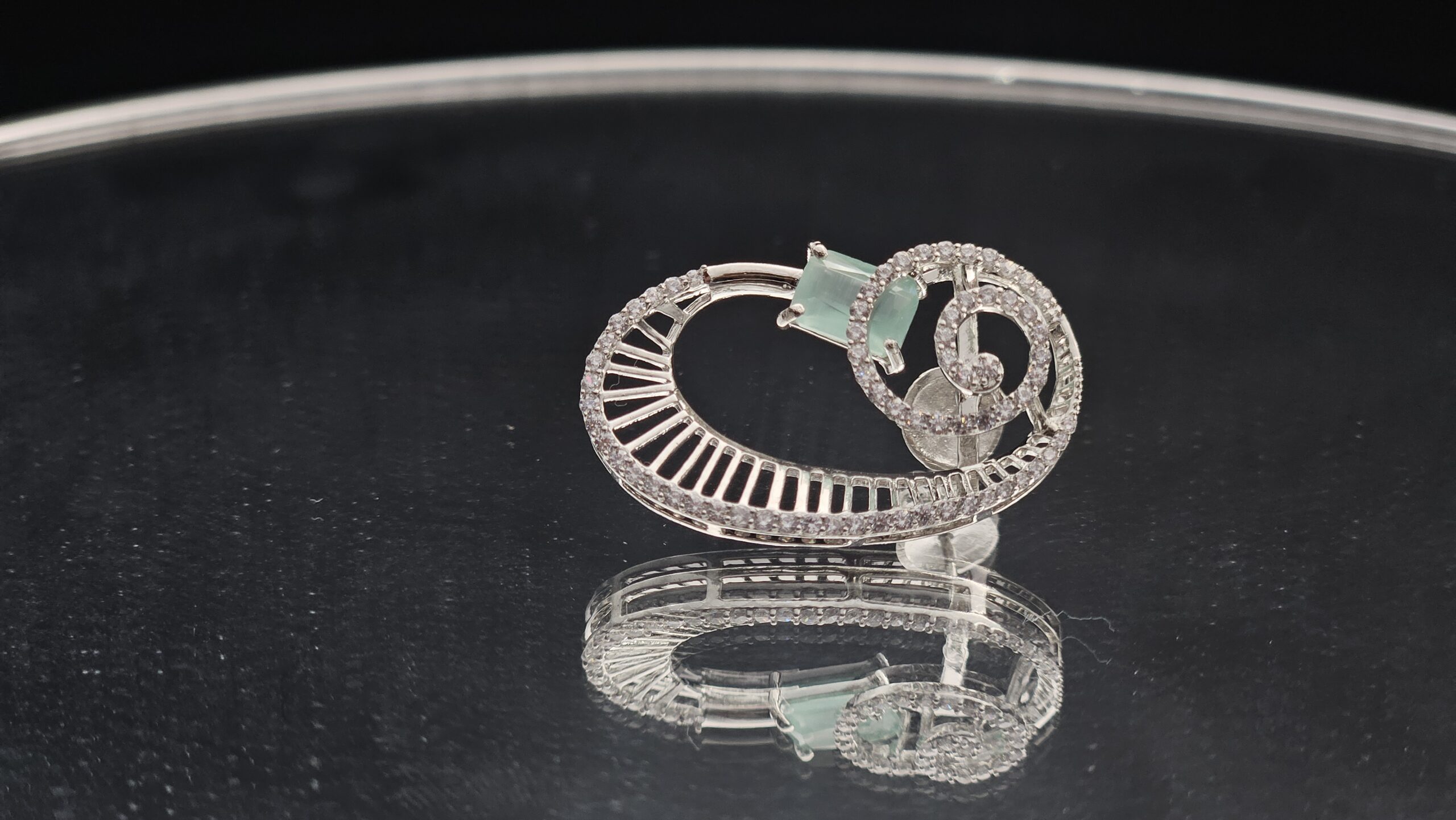 Elegant Sterling Silver Green Gemstone Pendant & Earrings Set - Image 4