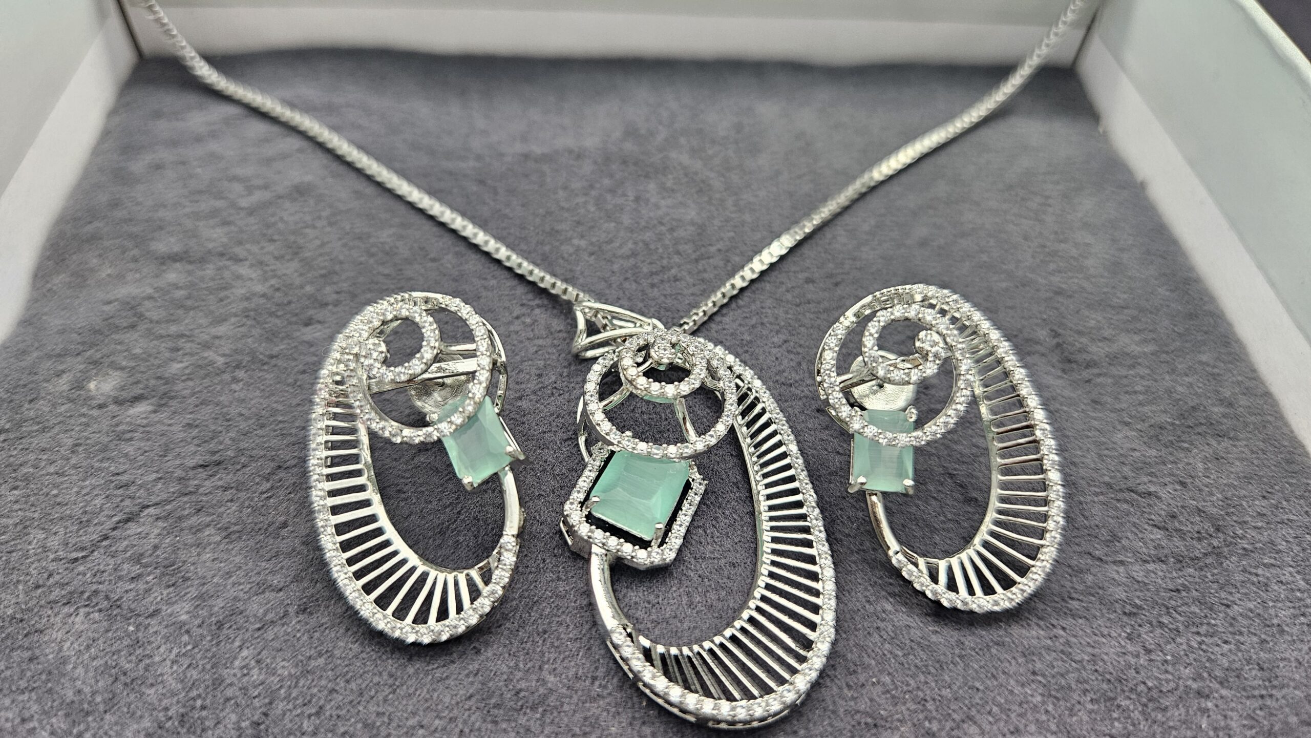 Elegant Pure Silver Green Gemstone Pendant & Earrings Set