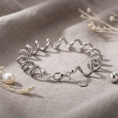 Wavy textured silver bracelet for women with flexible design and clasp